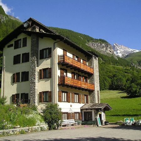 Mont Gele Hotel Ollomont Exterior photo