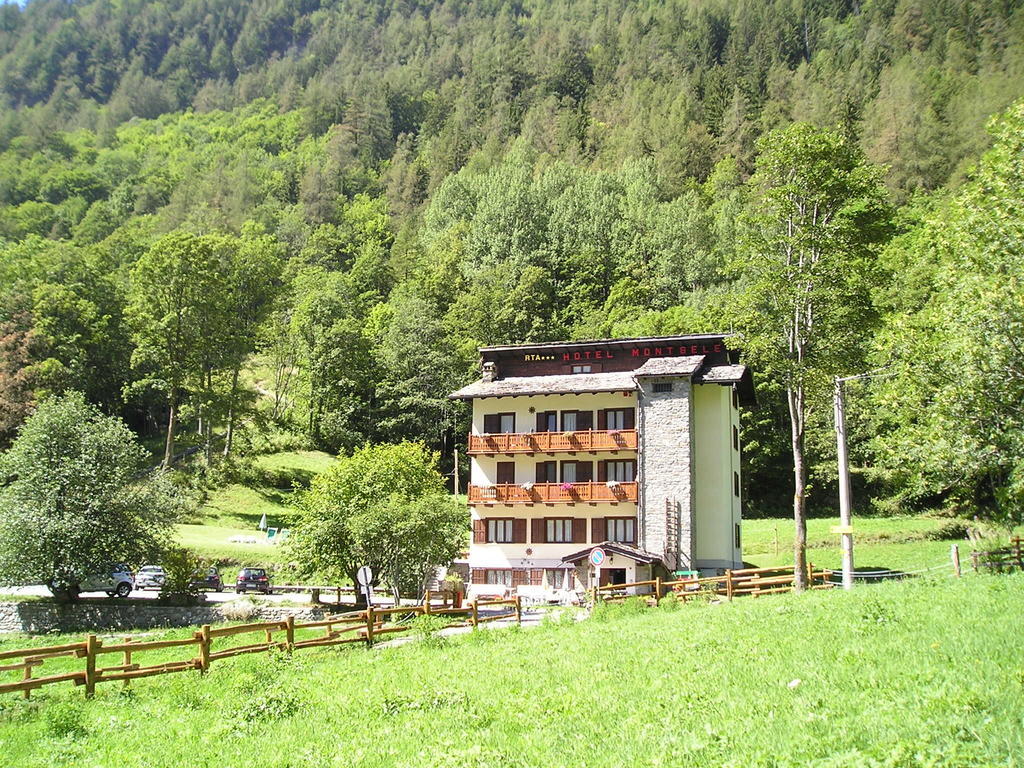 Mont Gele Hotel Ollomont Exterior photo