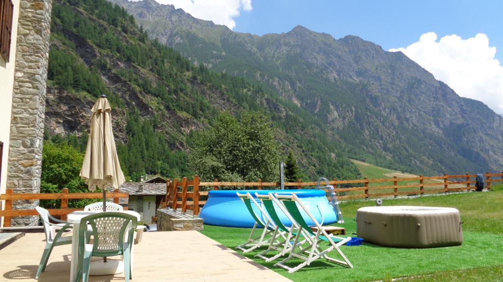 Mont Gele Hotel Ollomont Exterior photo